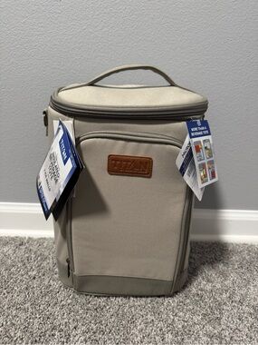 NWT Cooler bag: Titan Insulated - Beige